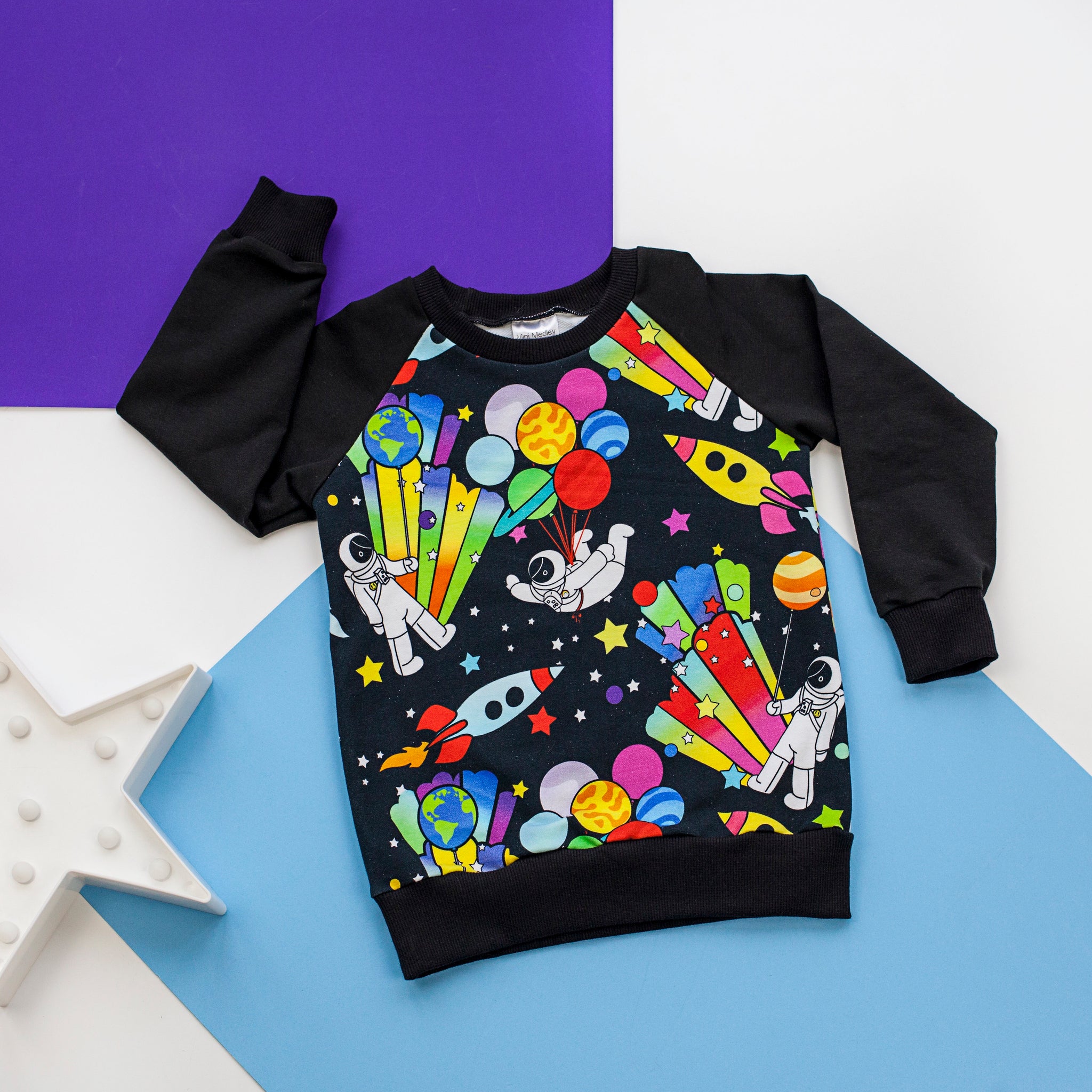 Party planet baby / children’s sweater jumper