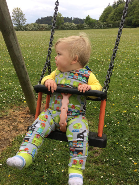 About town babies / children’s dungarees